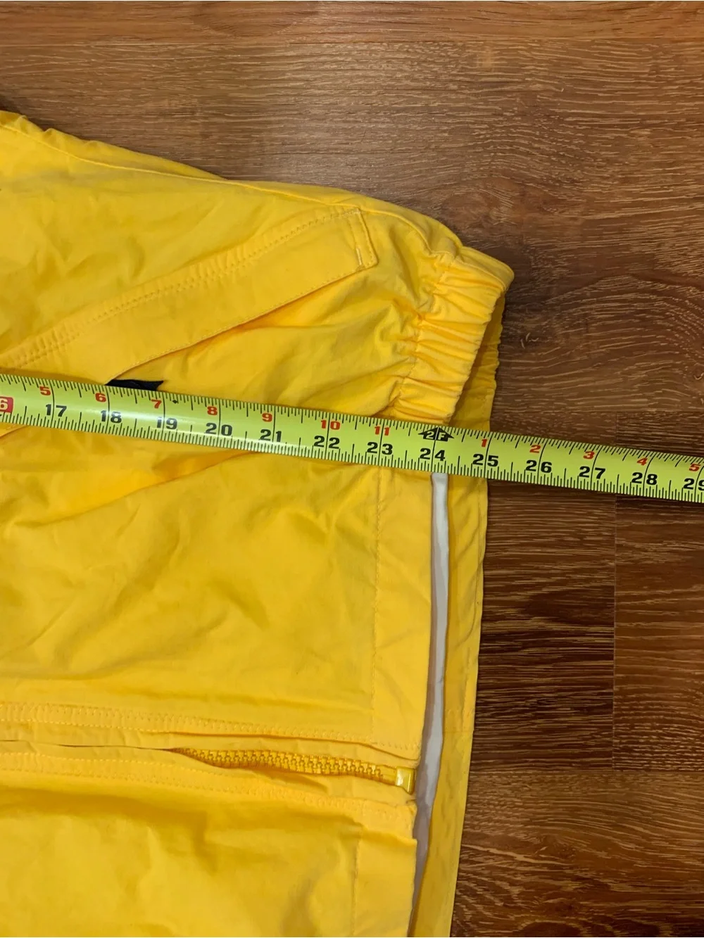 VTG Nautica Bright Yellow Rain Forest Windbreaker Jacket Size M Parrot 90s Rare